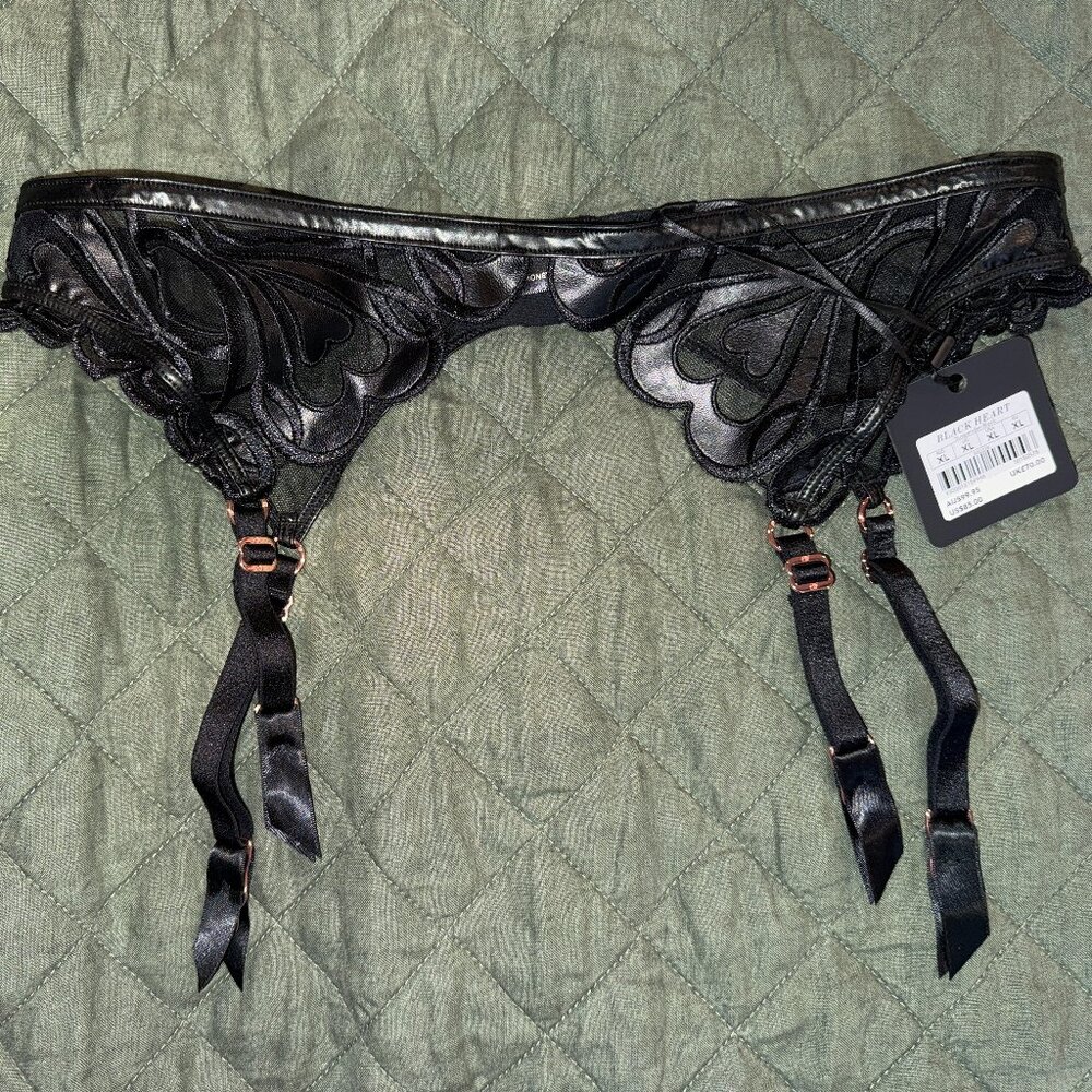 Honey Birdette Black Heart Suspender/Garter Belt Size XL